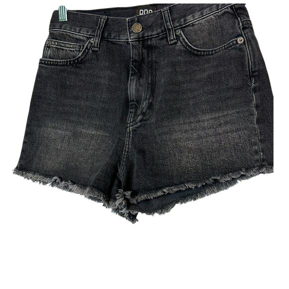 BDG black fringe high rise girlfriend shorts size 26 - Picture 8 of 14